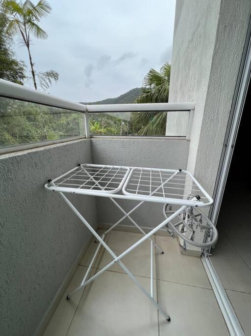 Apto Vista P/mar, Varanda Gourmet E 350m Da Apartamento Ubatuba