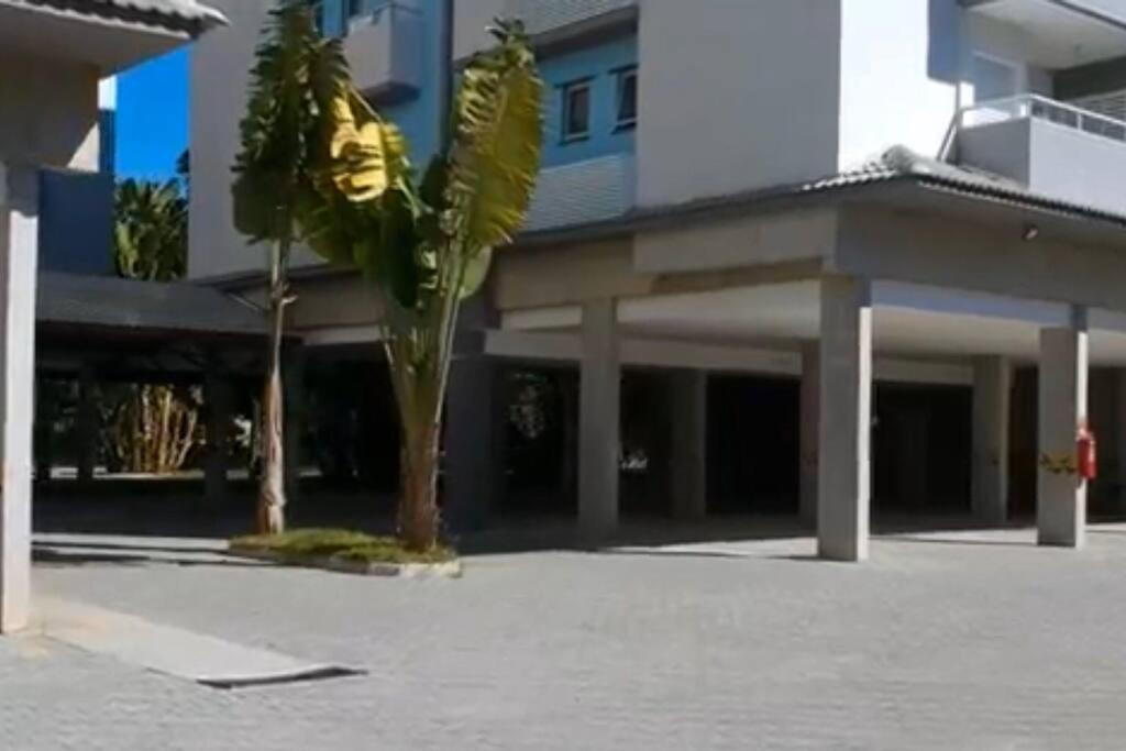 Apartamento Apto Vista P/mar, Varanda Gourmet E 350m Da Ubatuba